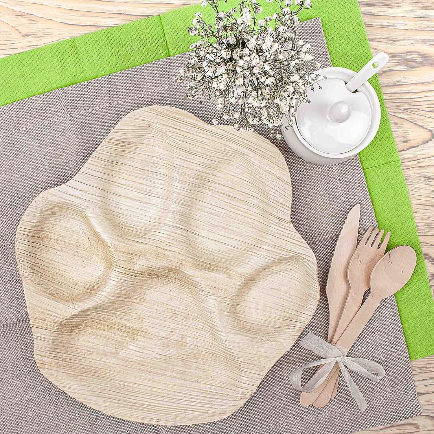 Eco-gecko 100 Disposable 10" Paw Palm Leaf Plates